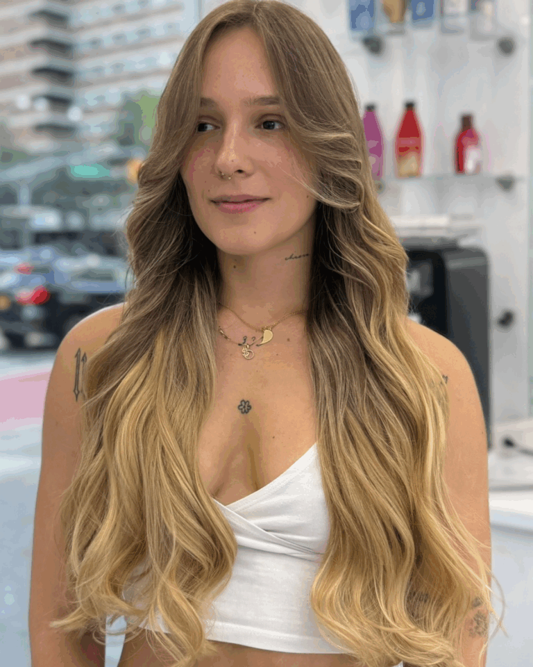 Long wavy sandy-blonde blowout by Duneisy