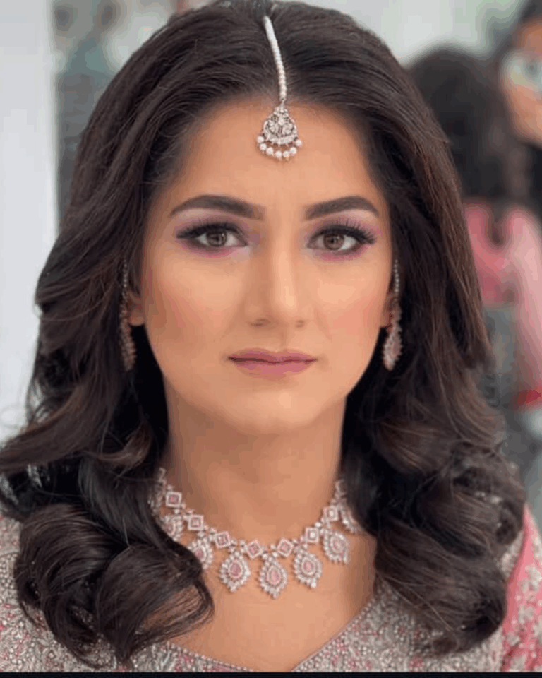 Bridal makeup with jewelry by Dilya