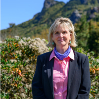 Lesley Platak