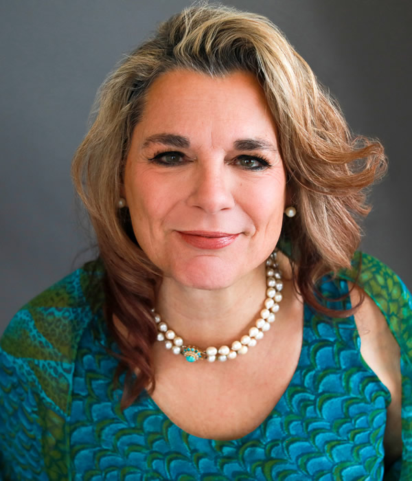 Portrait of Corinna Kromer, Empowerment and Trauma Coach