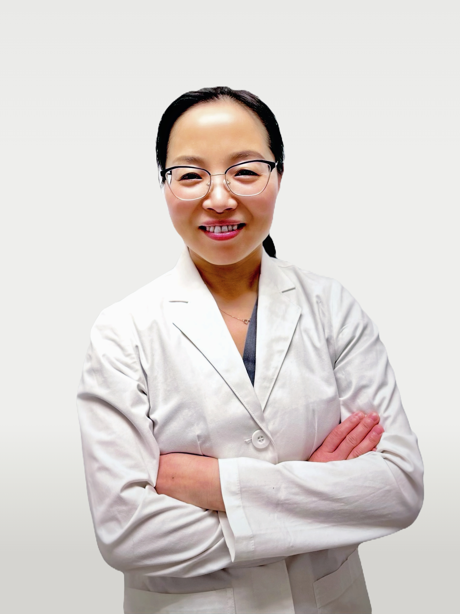 Portrait of Yinping Huang, LAc, acupuncturist at Encore Wellness