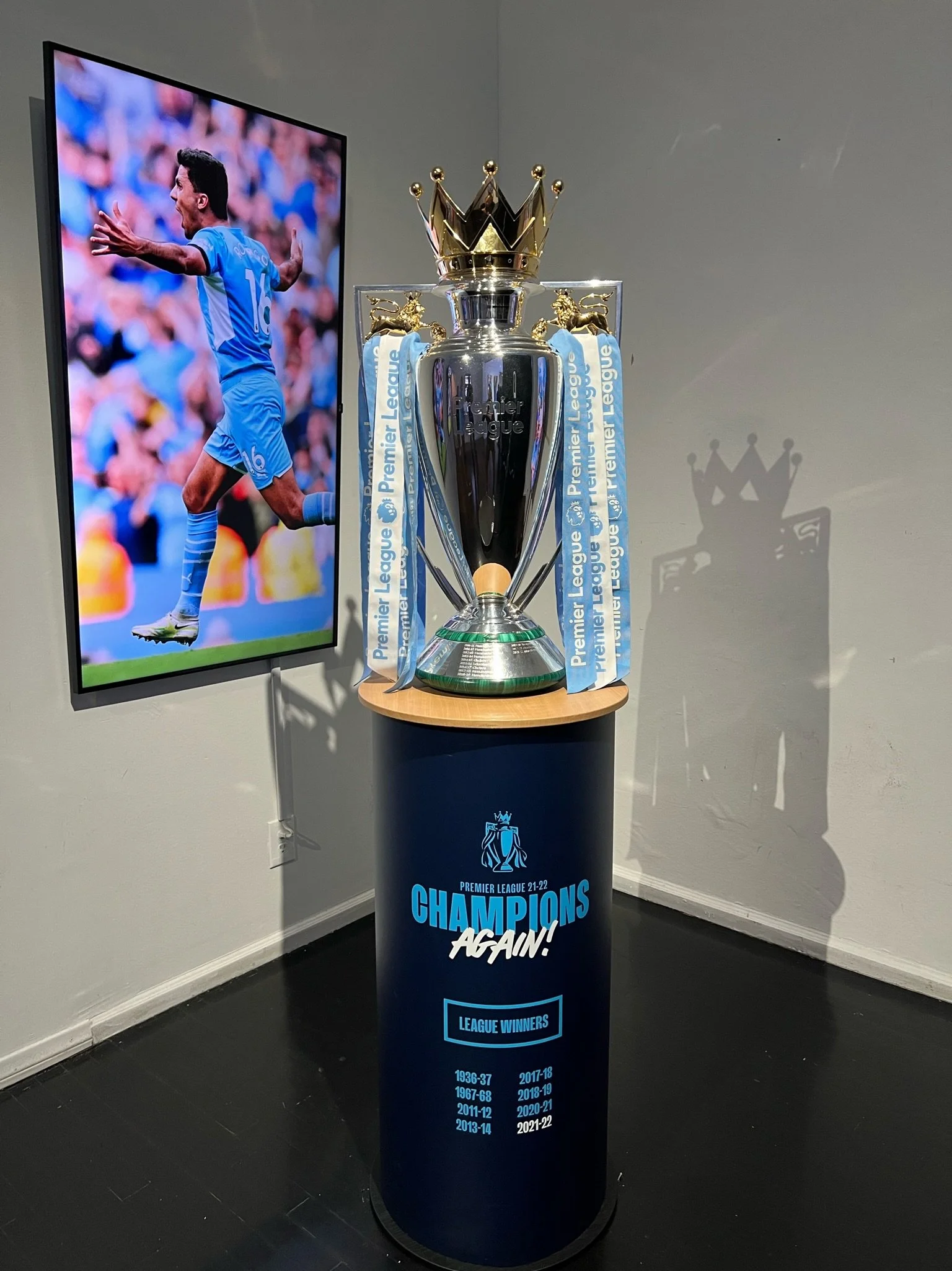 Man City trophy tour theatre