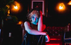 Eve Weisberger of Earth to Eve, performance guest on The LIFE CHANGES Show