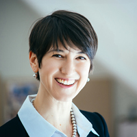 Laura Treonze, guest expert, portrait