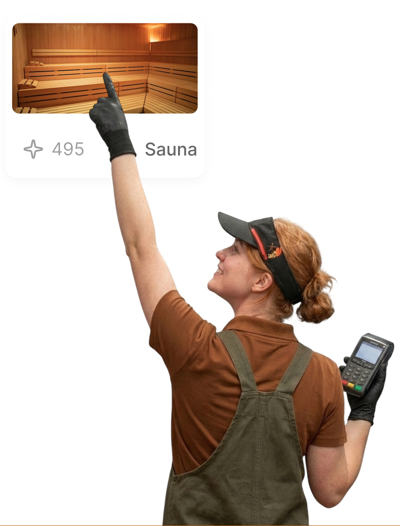 Restaurant worker in uniform pointing up at a sauna reward card in the Stressie app