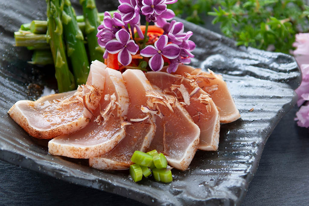Seared hamachi sashimi with bonito flakes