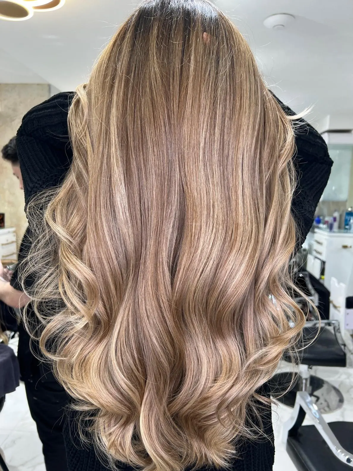 Long rose-gold bronde waves