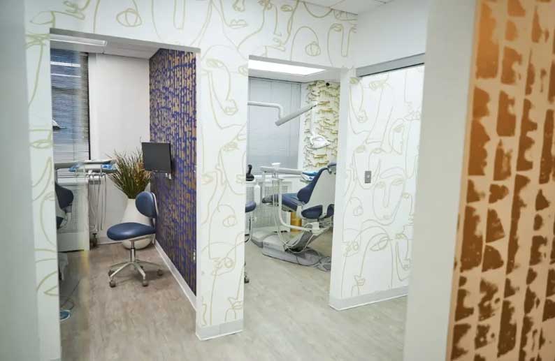 Financial District operatory with face-art wallpaper